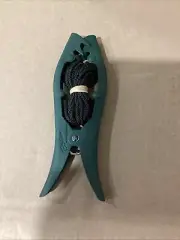 Blakemore Lure # 94 Dark Green Brush Grippers w 10ft Rope ( New Old Stock )