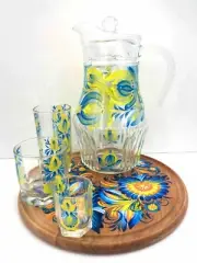 Glass pitcher with lid, shot glass, wide beaker, narrow beaker|Set of glassware