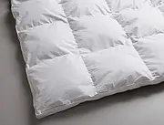 Logan & Mason 80% Goose Down 20% Feather Quilt, Double Bed Size, White