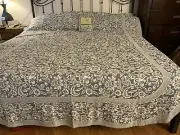 Vintage Woven JACOBEAN BLUE /WHITE bedspread FULL OR TWIN +1 PillOW. sham FREE