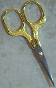 Embroidery Scissors Gold Sewing Thread Cutter Trimmer Fabric Shears 5 by 2 1/2"