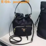 二手 PRADA FABRIC SHOULDER BAG 1BH038 黑色 經典三角鐵牌 尼龍束口現貨