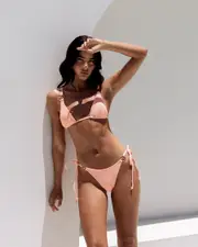 [Kaiami] Kaiami Women's Fran Ring Triangle Bikini Top in Peach Fuzz Pink Size 10 10 Peach Fuzz Pink