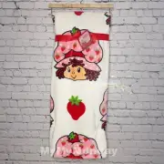 New Strawberry Shortcake 60 x 70 Plush Throw Blanket New With Tag & Hanger