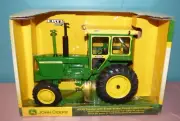 Ertl 1/16 John Deere 4320 Tractor with Front Wheel Assist Dealer Edition #15930