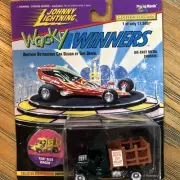 Johnny Lightning WACKY WINNERS ROOT BEER WAGON GREEN