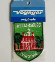 VINTAGE WILLIAMSBURG VIRGINIA USA EMBROIDERED SOUVENIR PATCH WOVEN CLOTH BADGE