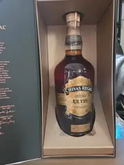 CHIVAS REGAL ULTIS SCOTCH WHISKEY GLASS DISPLAY BOTTLE 1L W BOX (NEW)