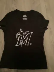 Women Marlins Shirts,color black,size large,new condition