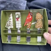 ST NICHOLAS SQUARE Snow Valley Holiday Set of 4 Spreaders Knives