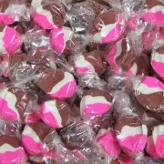 Neapolitan Ice Cream Taffy Chews by It's Delish, 4 Oz Bulk Bag