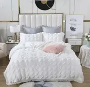 Ruffles Textured Jacquard Super King Size Bed Quilt/Doona/Duvet Cover Set - white