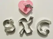 Letters (3j Cookie Cutters + Heart cookie Stamper