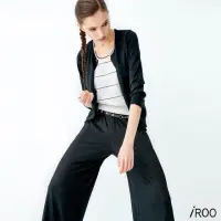在飛比找momo購物網優惠-【iROO】黑白假兩件式針織上衣