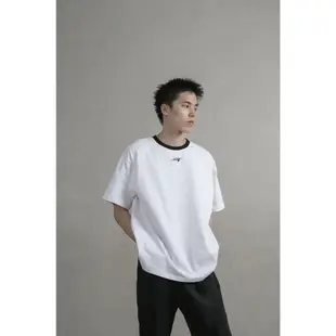 E'TREALOUEST Round Neck Tee / White 短袖