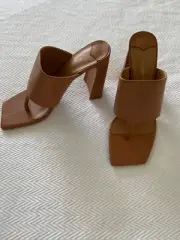Tony Bianco 'Behati' Heels in Tan Como Size 9 Brand New in Box