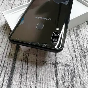【二手】SAMSUNG Galaxy A20 附配件 售後保固10天