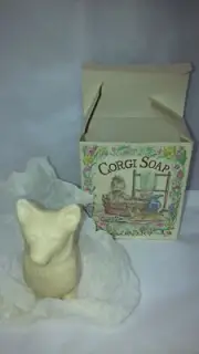 Crabtree Evelyn corgi soap Tasha Tudor some damage