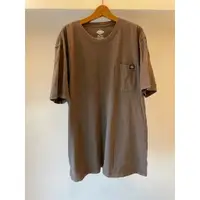 在飛比找蝦皮購物優惠-《Dickies》水洗仿舊口袋LOGO短TEE