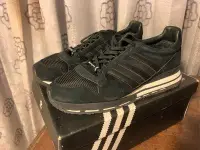 在飛比找Yahoo!奇摩拍賣優惠-Mastermind Japan X ADIDAS ZX50