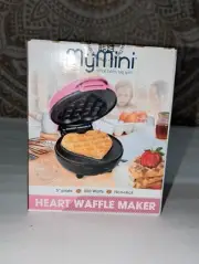 Nostalgia MyMini PINK HEART Non-Stick Waffle Maker- 5” plate 550 Watts (Aq)