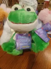 Russ Berrie 2006 Shining Stars Spotted Green Frog Plush Stuffed Anima 8" - 10"