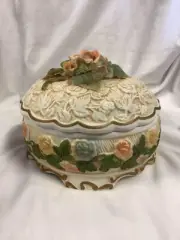 Vintage Two piece ceramic cover dish/powder dish/jewelry holder