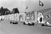 Olivier Gendebien Cooper T51 Climax leads Graham Hill BRM P48 1960 Old Photo 5