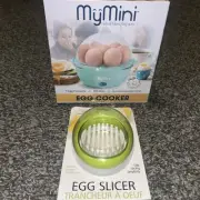 Nostalgia Mymini 7-Egg Cooker W/egg Slicer