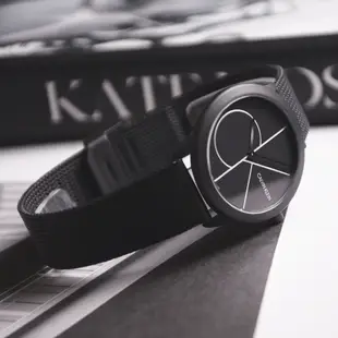 CK手錶 minimal系列 - 霧黑面大LOGO米蘭錶帶 K3M5245X