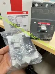 ONE NEW MCCB XT4S250 TMA200/2000 FF 3P 200A 1SDA068310R1