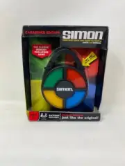 Simon Carabiner Edition 2014 Hasbro Simon Says Memory Challenge Game New