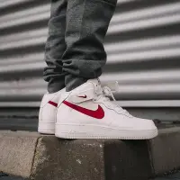 在飛比找Yahoo!奇摩拍賣優惠-NIKE Air Force 1 '07 35 週年 白紅 