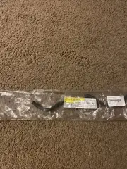 Kia 254144r500 Upper Hose Assembly. Brand New And Sealed