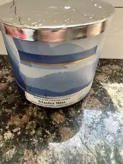 New BATH & BODY WORKS 3-WICK Candle GLACIER MIST EUCALYPTUS, FREESIA, LAVENDER