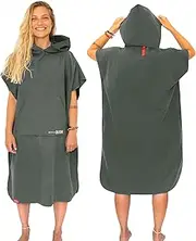 AUTDOOR® Microfibre Bath Poncho for Men and Women, Sustainable Made from 100% Recycled PET Bottles, Towel as Changing Aid for Beach and Water Sports, Quick-Drying and Compact (Medium, Green)