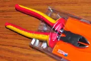 437I 7-INCH DIAGONAL CUTTING PLIERS W/ 1000V INSULATED GRIP CHANNELLOCK USA