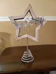 Farm House Star Christmas Tree Topper GET IT NOW GREAT VALUE !!