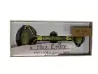 Kitsch Jade Crystal Facial Roller in Green