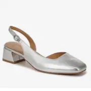 NWT Naturalizer Jayla Silver Pump