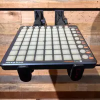 在飛比找蝦皮購物優惠-[二手 中古樂器音響] Novation Launchpad