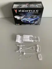 Revell 1/24 1970 Pontiac Firebird Trans Am Chassis And Parts/Junkyard/Diorama