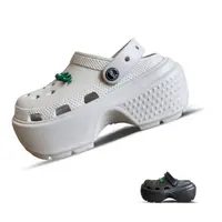在飛比找momo購物網優惠-【母子鱷魚】一起運動 母子鱷魚 雲朵洞洞鞋(BCF5465)