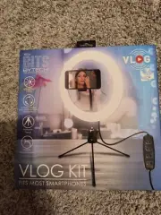 BYTECH Selfie Ring Light with Tripod-SM. Brand new. Ships fast!!