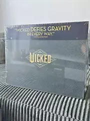 WICKED Exclusive Limited Giftset Gold Bookends 4K Blu-Ray & Digital | In Hand