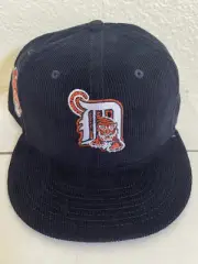 Detroit Tigers-New Era Hat Club Fitted Hat-Size 7 5/8-Blue Corduroy 2005 ASG