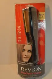 REVLON PERFECT HEAT CERAMIC 1 1/2" STRAIGHTENER,NEW,TRUE GRIP PLATES,LESS FRIZZ