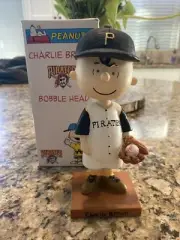 PEANUTS CHARLIE BROWN PITTSBURGH PIRATES BOBBLE HEAD MLB NIB