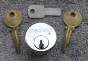 NOS Medeco High Security Lock Cylinder with 2 five pin Keys and tag card