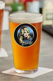 Dolly Parton - Country - (In Color) - 16oz Pint Beer Glass Barware Coffee Liquor